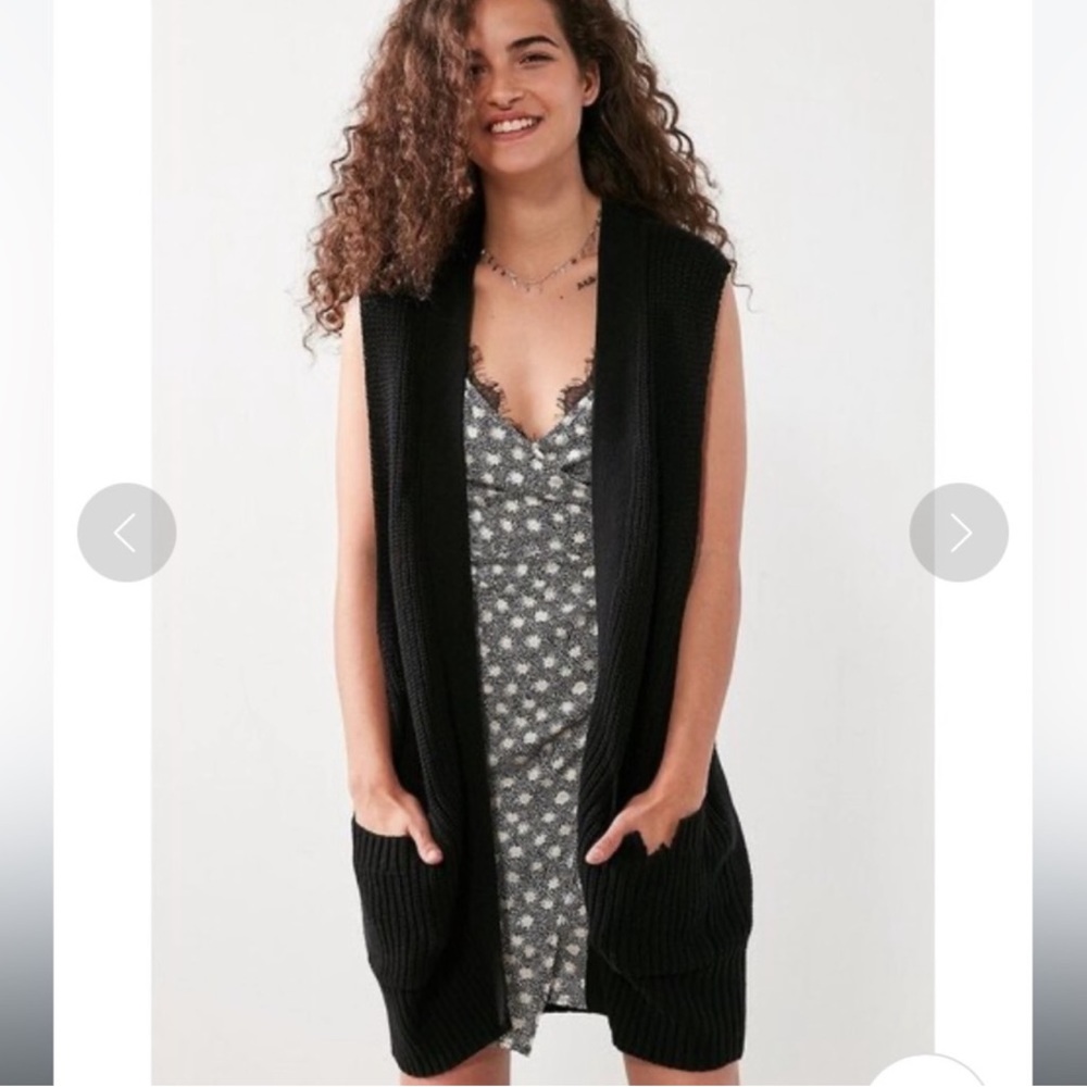 Urban Outfitters Oversized Sleeveless Cardigan Knit